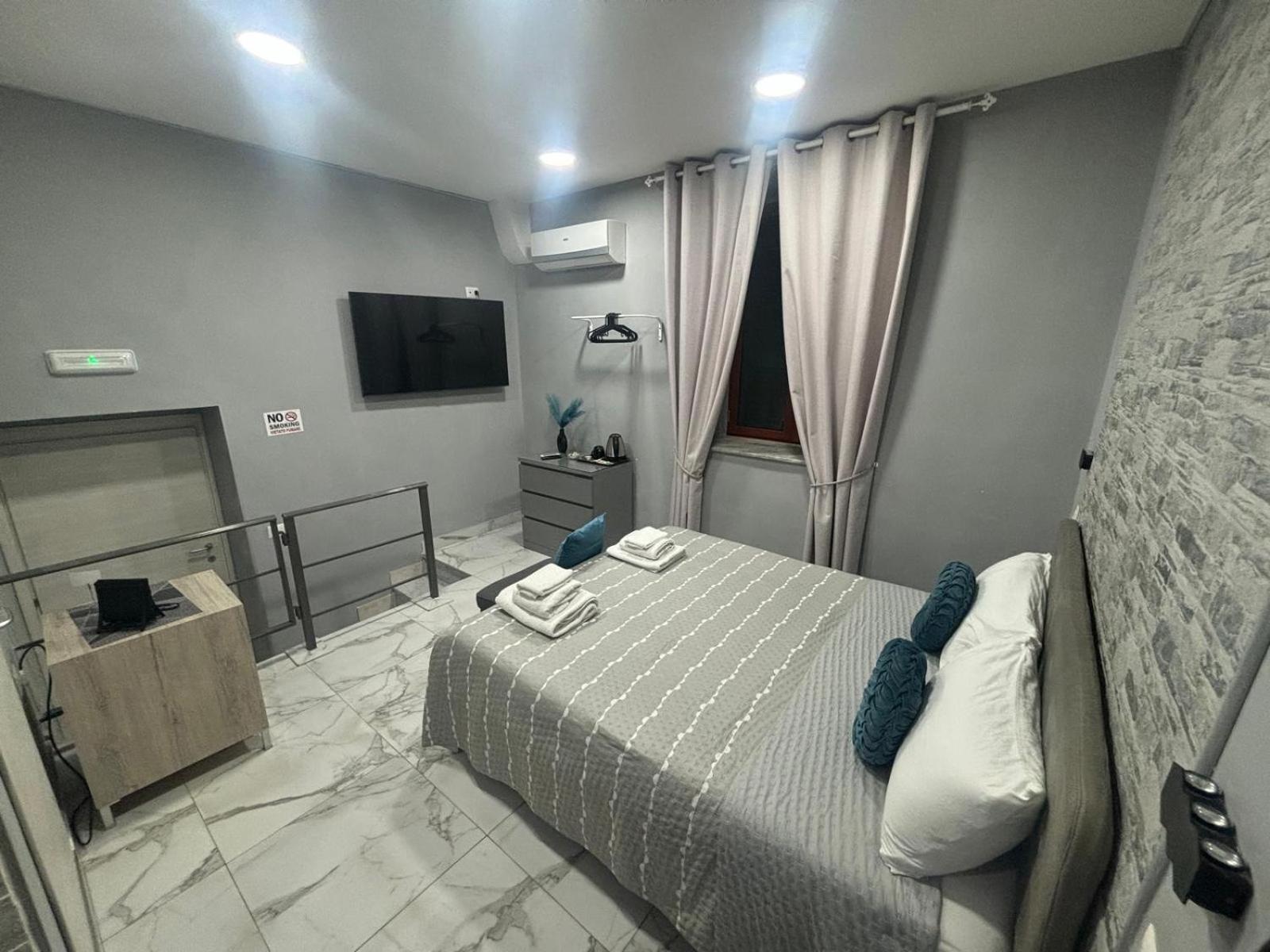 B&B Alla Stazione Napoli Ngoại thất bức ảnh